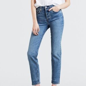 Levi’s Wedgie Icon fit in medium wash, size 26